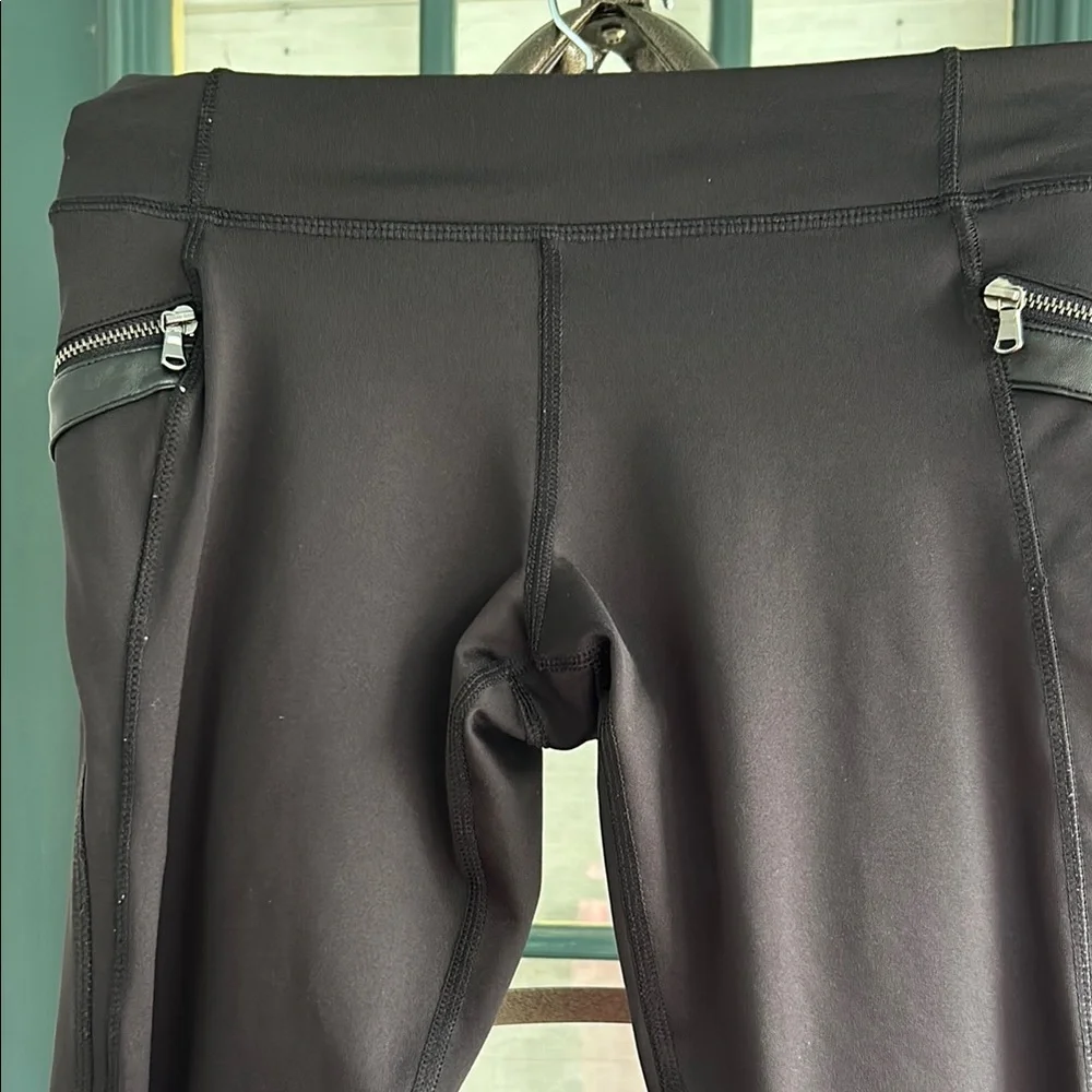 Old Navy Active Youth Black Zippered Leggings Large (10-12) Plus